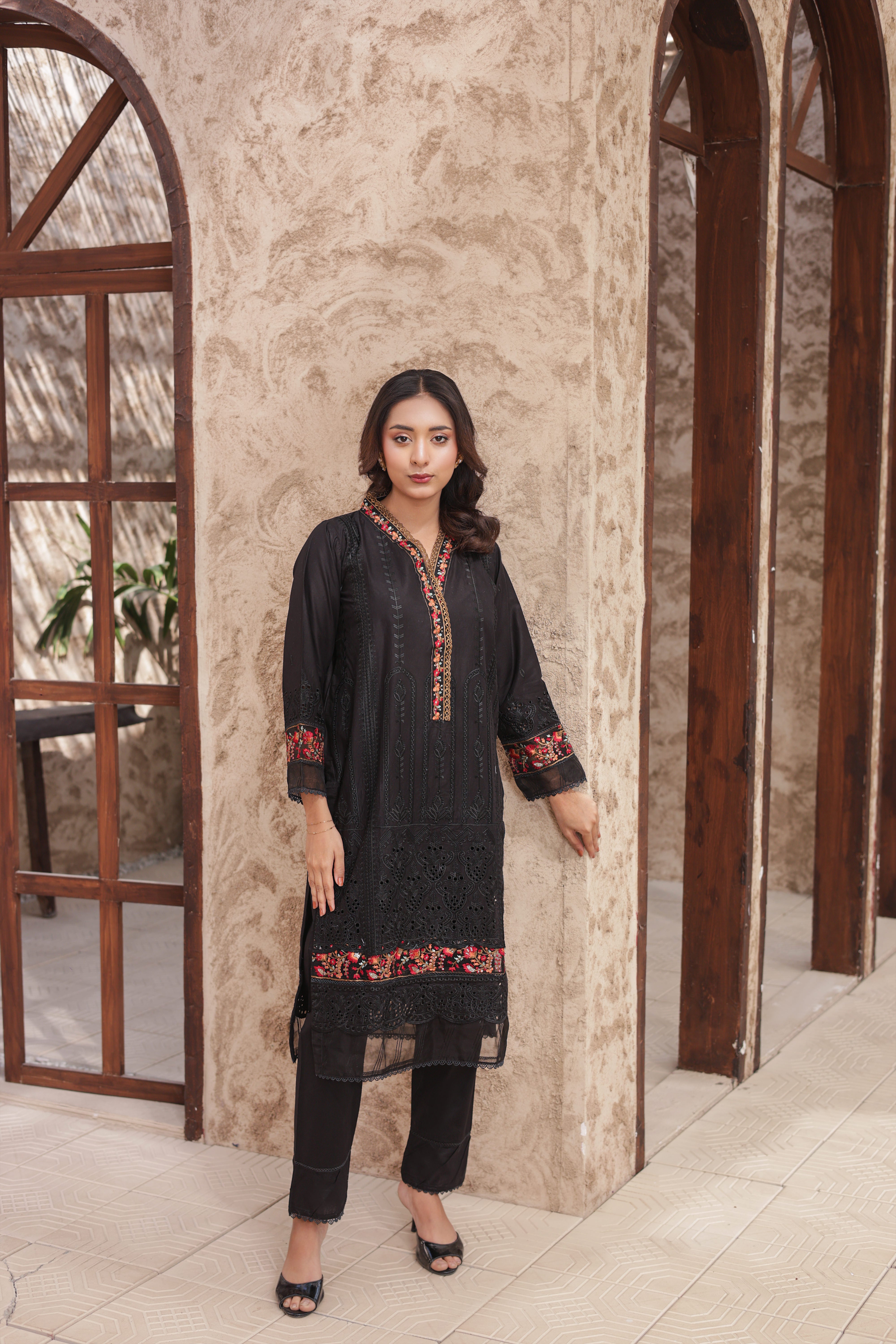 Cotton Embroidered 2-Pcs Suit