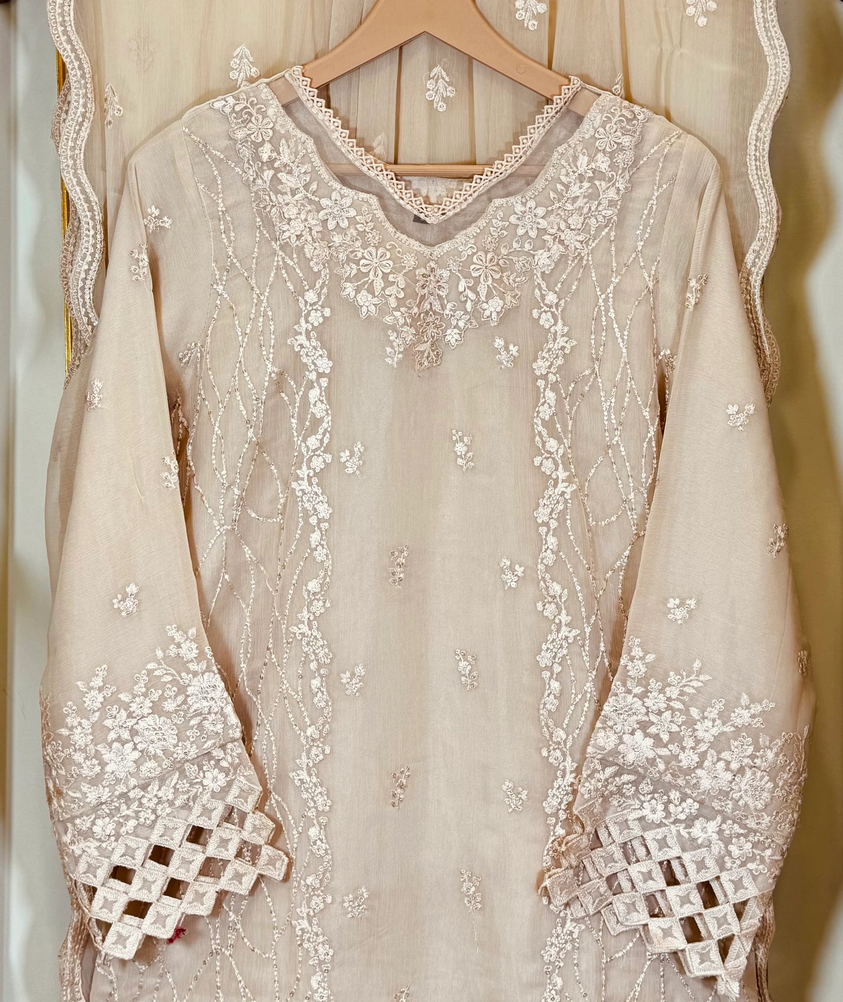 Luxury Chiffon Embroidered 3-Piece Suit